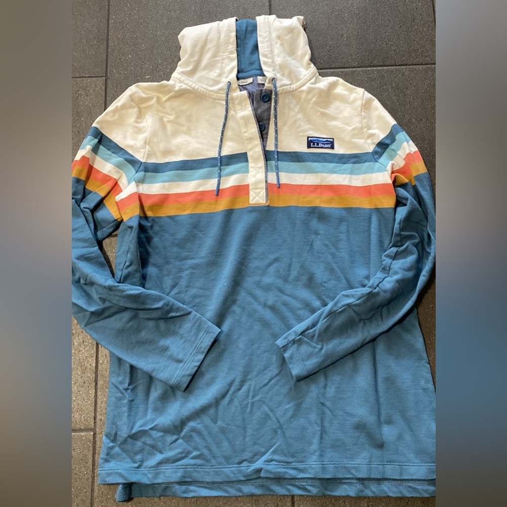 Multicolor L.L. Bean hooded pullover